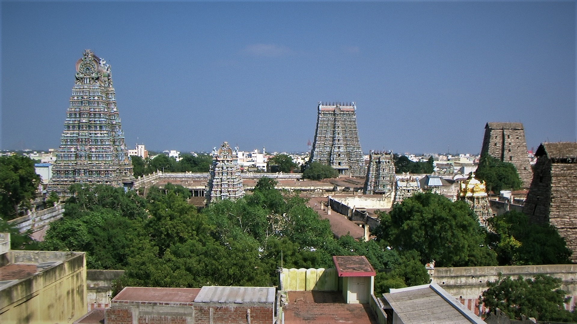 Tamil Nadu Temple Tour Package designed by Lufthansa City Center Travels & Rentals