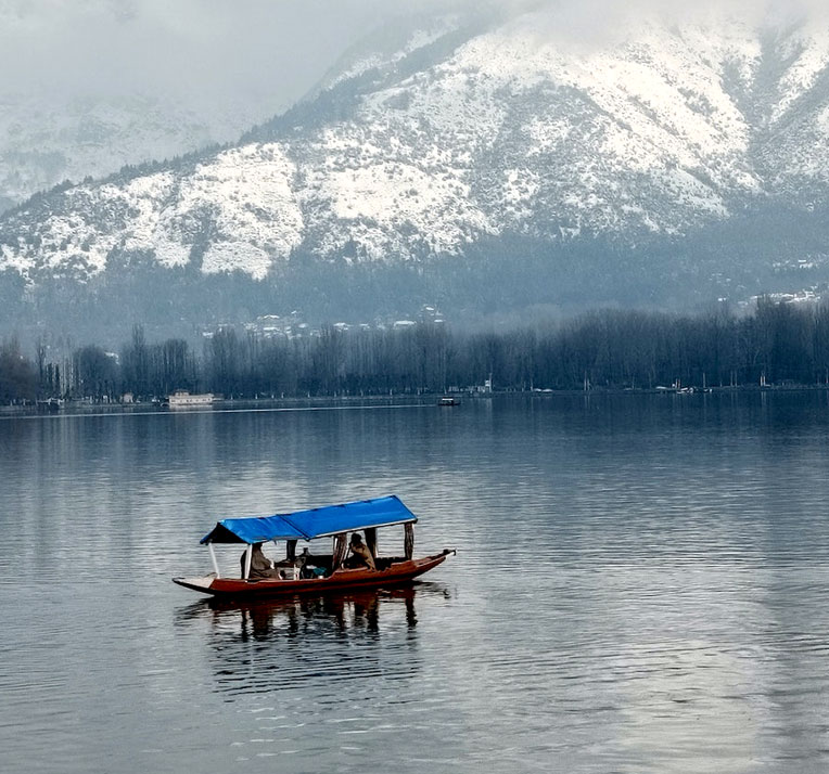 Kashmir package tour designed by Lufthansa City Center Travels & Rentals